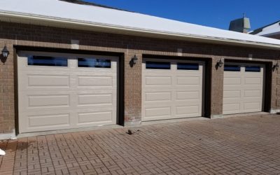 Why Garage Doors Fail in Extreme Cold: An Ottawa Homeowner’s Guide